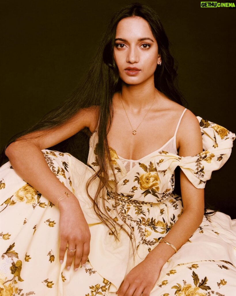 Amita Suman Instagram - <> from @theglassmagazine Photographer: @silipman Stylist: @hannahbeckstylist Make Up: @amanda.grossman at @theonly.agency Hair: @miguelmartinperezldn at @thewallgroup Manicurist: Jada-Elize Lorentz at @premierhairandmakeup Photography assistant: @_flora.jpg Stylist assistant: @emmamesquitastyling Hat: @emilylondonheadwear @publiceyecomms #shadowandbone