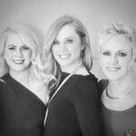 Amy Adams Instagram - Happy Mother’s Day to my beautiful Mom and my stunning Sisters. I can’t wait until we can all be together again so I can appropriately celebrate how awesome you are and how much I love you @campgabsa @watsonswill #GrandmaKitty! 2019 Oscars 📸: @charlessykes