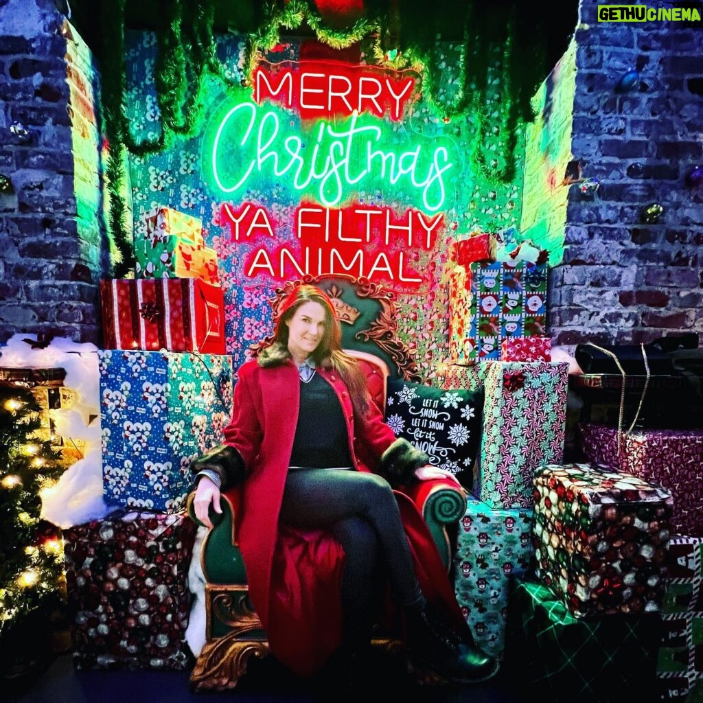 Amy Dumas Instagram - For anyone celebrating today…. Merry Christmas ya Filthy Animal!