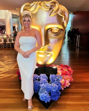 Amy Hart Instagram - A great night at the BAFTA tv awards with @pandocruises! Was such a pinch me moment to get to go to the awards! It’s quite a jam packed day but everything is just fab! I started getting ready at 9.30 am with my team, then the red carpet was at 2.30, did lots of interviews (including *that* one that was filmed from literally above 🤣) and posed for pics on the red carpet. Then I went to the drinks reception where I caught up with lots of lovely friends including Anna, Bonnie, Amber, Louise and loads more! Then it was ceremony time, I judged the shortlist for the P&O Cruises memorable moment award and Happy Valley won!! I LOVE Sarah Lancashire, I saw her in Betty Blue Eyes the Musical years ago and she was just fab. Then from there it was a yummy 3 course dinner where I sat next to lovely Nicki and @riahebden , lots of life chats and laughs with the ladies. Then on to the after party where I danced on the same dance floor as Hannah Waddingham, so I don’t think I need to say more! All in all a once in a lifetime opportunity 🤩

#bafta #karenmillen #gucci #pandocruises