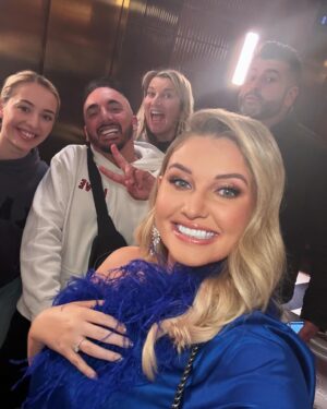 Amy Hart Instagram - One week to go til the BAFTA’s, this is the last set of blue dress pics I promise 🤣🤣. Just wanted to leave number 2 in there to remind you skin texture is normal! Had my dress fitting today for the ceremony next week, what do you think I’ve gone for?!

#baftas #glam #redcarpetfashion #baftatvawards #nightout #peacockfeathers