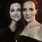 Amy Lee Instagram - Finally met the beautiful @smoonstyle at the show tonight! It's about time! Shared kid pics and glitter 😻Safe travels Simone, see you on down the road @epicaofficial