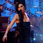 Amy Winehouse Instagram - Amy’s energetic performance of Monkey Man ft. Jools’ Holland in 2006. Watch the full performance on YouTube now, hit the link in bio ❤️