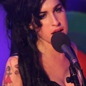 Amy Winehouse Instagram - Tune in to Amy’s YouTube channel tonight, Monday 8th April at 18:00 BST, to watch her full performance on Other Voices, recorded live in the small fishing town of Dingle in Ireland, in 2006. Hit the link in bio to watch. 🖤

Amy’s beautiful performance features some of her biggest hits from her second album, Back To Black:
Tears Dry On Their Own
Love Is A Loosing Game
Back To Black
You Know I’m No Good
Rehab
Me & Mr Jones

#BackToBlack 🖤