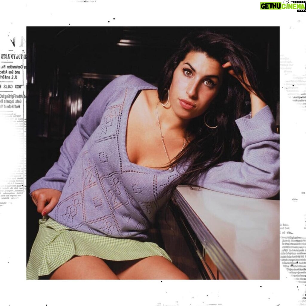 Amy Winehouse Instagram - Amy photographed by Ram Shergill in 2004. 🖤