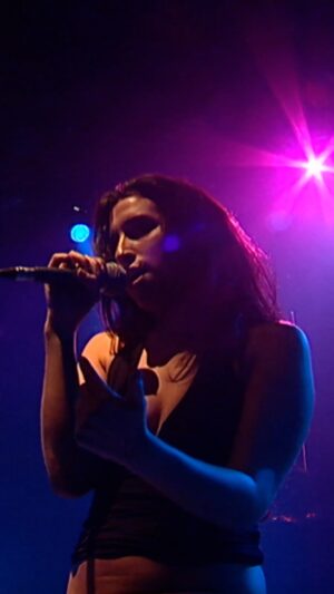 Amy Winehouse Instagram - Back in 2004, Amy performed an incredible rendition of ‘You Sent Me Flying’ live at V Fest. Watch the full performance on Amy’s YouTube now! Hit the link in bio 🖤

#backtoblack
