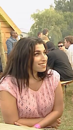 Amy Winehouse Instagram - “It’s important for me to write music that is of my time, and to reflect people who are like myself, of my age and are coming from where I am coming from” 🖤

#FRANK20