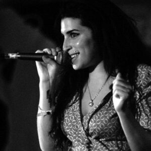 Amy Winehouse Instagram - “I can’t sing a song unless I put myself in that frame of mind, unless I’m thinking about that man, about what he did to me, how I made it hard for him and how young and naive I was. They make me sad those songs. ‘You Sent Me Flying’ in particular really gets to me. It’s important for me to be emotionally connected to my music but it’s draining, it really is, but in a good way.” - Amy 🖤

#FRANK20