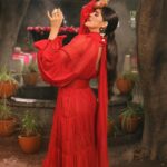 Ana Bárbara Instagram - #loscaminosdelavida ❤️‍🔥 #enrojo 💃🏻 Les gustó? 💃🏻 @carlospinedamx 💄💋 @chentechapitas 👠 @styledbylorenza 📸 @soyelmolina 💍 @elenalopezjoyas 👩🏻 @abrahamplascencia_ #anabárbara #bandida #nuevamúsica #photoshoot