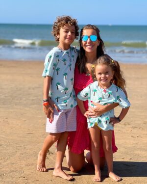 Ana Garcia Martins Instagram - Não sinto que seja a melhor mãe do mundo. Mentira, claro que sou. Incrível. Feliz Dia da Mãe para todas as mães tão incríveis como eu 😂