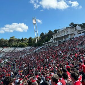 Ana Garcia Martins Instagram - Se assistimos a tantos jogos da equipa feminina como da masculina? Não (ainda), mas temos ido a alguns. E há sempre mais público. E é bonito ver que, quando estamos, o apoio e o entusiasmo são os mesmos. Hoje estavam 18 mil no Jamor, que é um número que já mete respeitinho, e foi toda uma festa. Que seja sempre a somar.