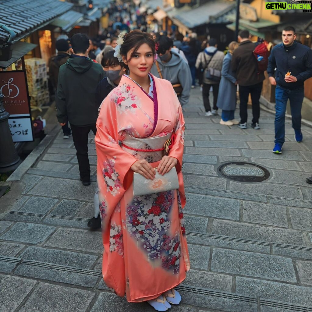 Ana Jalandoni Instagram - Geisha Deshou 🌸⛩️🫶