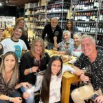 Ana María Polo Instagram - La pasamos súper bien anoche visitando uno de mis lugares favoritos en Miami con @marley_ok y todo el equipo de @telefe en #PorElMundo 🍷Luego les compartiré vídeos de cómo grabamos este segmento. Saludos a todos mis fans de la bella #Argentina ¡Espero visitarlos pronto!🇦🇷 #HeDicho #CasoCerrado #AnaMariaPolo