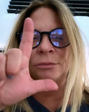 Ana María Polo Instagram - Hay que mantener la realidad de Cuba viva!!!! Que el mundo sepa la verdad!! No más mentiras…. Queremos una Cuba libre!
#soscuba

#HeDicho #CasoCerrado #AnaMariaPolo