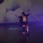 Ana Morgade Instagram - Fue una cita un tanto... Accidentada. Pero no quita lo bien que lo pasamos. Doblete en Santander con entradas agotadas con Ana Morgade, Álex Clavero, Eva Hache y J.J. Vaquero. Cuatro Mentes Peligrosas con mucho que compartir. ¿Os gustó la lección? 📚 🔜 Bilbao, Vigo, Burgos, Barcelona... ¡Nos vemos MUY pronto! 🧠 #MentesPeligrosas