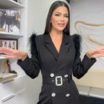 Ana Patricia Gámez Instagram - Blanco o negro?…Yo ya elegí para @EnamorandonosUsa ❣️ los esperamos!! Vestidos: www.Beashion.com
