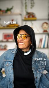 Ana Tijoux Instagram - Nous avons rencontré Ana Tijoux ! 👑 Tu as peut-être découvert sa musique en jouant à #Fifa 11 ou en regardant #BreakingBad ... A l’international, et particulièrement en Amérique Latine, Ana est une référence incontestée. Elle a même été élue « meilleure rappeuse de langue espagnole » pour sa « diction précise et son infaillible sens du rythme » par le magazine @rollingstone en 2014 ! Ana Tijoux a près de 30 ans de carrièrre derrière elle. Après 10 ans sans album solo, elle revient sur le devant de la scène avec « Vida »... Qui a atteint le million de streams en une semaine ! Retrouvez l’intégralité de son entretien avec Playzer sur notre chaine YouTube Playzer TV ✨ Vous aimez les artistes, les clips, les concerts ? Rdv sur www.playzer.fr ! ⏯️ Un mois offert avec le code ORIGINALS 🎁 #AnaTijoux #rap #interview