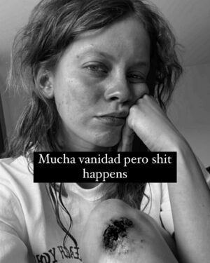 Ana Valeria Becerril Instagram - Mucho de todo es casi nada…

Ojo con la última foto, no por nada está en b&w