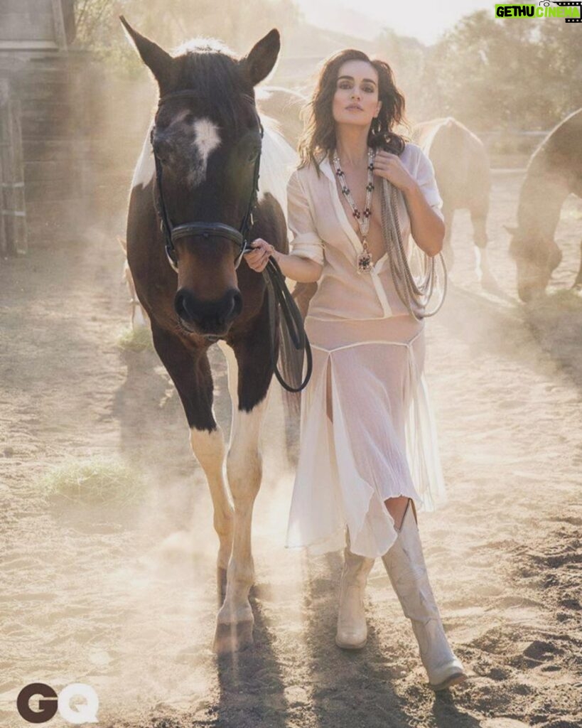 Ana de la Reguera Instagram - Foto con caballo, me sentí Beyonce. @gqmexico