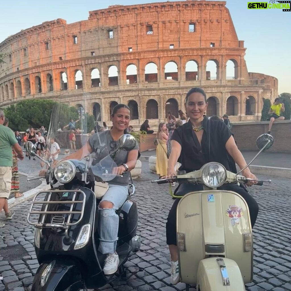 Ana de la Reguera Instagram - Roma ♥️🛵♥️ #vespa #rome