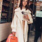 Anastasia Russo Instagram – Winter vibes with @kseniamooon 📸 and @olga.lebedinskaya 💋 wearing @bosanovaoficial shoes and bag, and @funfun_official coat 🤍