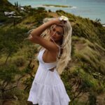 Andréane Chamberland Instagram - Which photo do you like the most? 1,2,3 ?