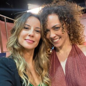 Andréia Horta Instagram - Sexta feira agora às 16hs estaremos no programa Sem Censura em homenagem  a Elis Regina. Só gente querida @lailagarin @nelsonmotta @cissaguimaraes @afabianepereira @claudiaelizeu @carvalho5028 . Que maravilha encontrar essa turma pra falar de Elis!!! 💚💐