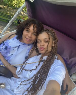 Andra Day Instagram - Mommy u are my heart forever… there aren’t enough words. My biggest blessing. That’s her beautiful voice reading scripture on Thank You God. She’s incredibly shy so it meant so much 🥰 Thank you and Joyous Mothers Day to all the mothers, mother figures, motha’s, nurturers, leaders 💕🙏🏽 we love you. Prayers and love to everyone whose mothers are at rest and with us in spirit. 🙏🏽💜