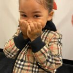 Andra Day Instagram - lol I think she feelin it 💛🥰… last pose on @naomi 👌🏽😂 #niece #blessin 🙏🏽