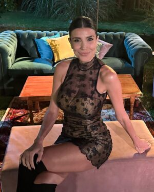 Andrea Rincón Instagram - 🦋 Yo, yo, yo, yo y yo en el cumple de Muna.

💙 Gracias @cynthiamartos por la pilcha 
@meryfolgar por el MakeUp y pelo 
@caromarafioti por el Styling 
@ferrarocalzados por las botas 💙