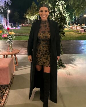 Andrea Rincón Instagram - 🦋 Yo, yo, yo, yo y yo en el cumple de Muna.

💙 Gracias @cynthiamartos por la pilcha 
@meryfolgar por el MakeUp y pelo 
@caromarafioti por el Styling 
@ferrarocalzados por las botas 💙