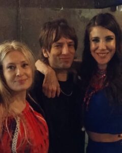 Andrea Rincón Instagram - Feliz cumple para miiii!!!! Gracias amiga hermana una vez más por este cumpleaños hermoso con tanto amor!! @celesterothok Gracias @casa.povera por la excelente atención. A @herederogin. A @radaeventos y @fedepereyra08 por musicalizar una noche soñada. A @goutglutenfree por la torta de todos los años. A mi familia y amigos por estar siempre ahí firme como rulo de estatua en las buenas y en las malas. Gracias Dios por hacerme la mujer más afortunada y bendecida de este planeta y cuidarme tanto, tanto , tanto… Gracias @movilpressfotos por los fotones!!! Gracias @cynthiamartos por vestirme Gracias @sochiherrera por Make Up y pelo Gracias @ferrarocalzados por las botas Gracias @citynailsba Gracias @laskatz por las cascada de collares y los aros Gracias @caromarafioti por estar siempre para dejarme hermosa e irreconocible… GRACIAS TOTALES!!!