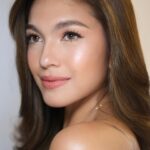 Andrea Torres Instagram - First time with the beautiful @andreaetorres on her TV guesting. Napaka bait sissy love! Thank you sooo much for today, ikaw na super glowing 🫶🏼🫶🏼🥺 #joanquizonmakeup