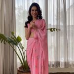 Aneri Vajani Instagram - Mai apni favorite hu! Jinko nahi pata tha, jaan le! 😎 Shop my wardrobe, and that too under 6K! In-Frame: @vajanianeri Make-Up: @makeupbymeherb makeupbysia_k Hair: @sizzlinscizzors Reel Inspo: @wabisabistyl - #SAIARA #summer #summerwardrobe #pastels #dresses #pashaindia #florals #floralcollection #summercollection #indowestern #shopnow #festive