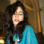 Aneri Vajani Instagram - ……