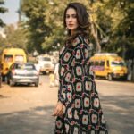 Aneri Vajani Instagram - Happy New Year 💫 Saree : @ranbirmukherjee @ranbirmukherjeeofficial Styled : @priyavajani HMU : @hersparlourhema 📸 : @dreamdraftfilms @shivam_99__ #anerivajani #happynewyear #2024