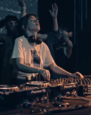 Anfisa Letyago Instagram - Which one are you FEELIN'?

Videos by @techno_ladies