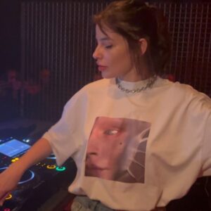 Anfisa Letyago Instagram - It was a very special weekend, I’m happy to celebrate the release of FEELIN’ with you 🫶🏼 

@noted.rec @sonymusic 

#AnfisaLetyago #Feelin