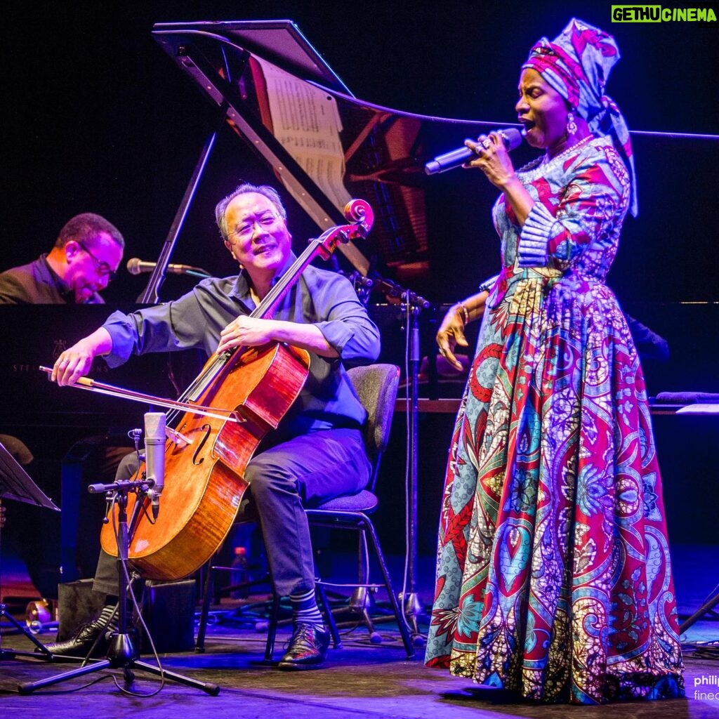 Angélique Kidjo Instagram - 🎻💃🏿About last night: an EPIC and unforgettable rendez vous of Classical Music and Africa with the beautiful soul of @yoyoma 💃🏿🎻 See you at the @philharmoniedeparis on Dec 3rd, at @philharmonie_lux on Dec 5th and @bozarbrussels on Dec 6th with @thierryvatonofficiel and @david_donatien 👗 @maryjanemarcasiano 📸 @philipducap