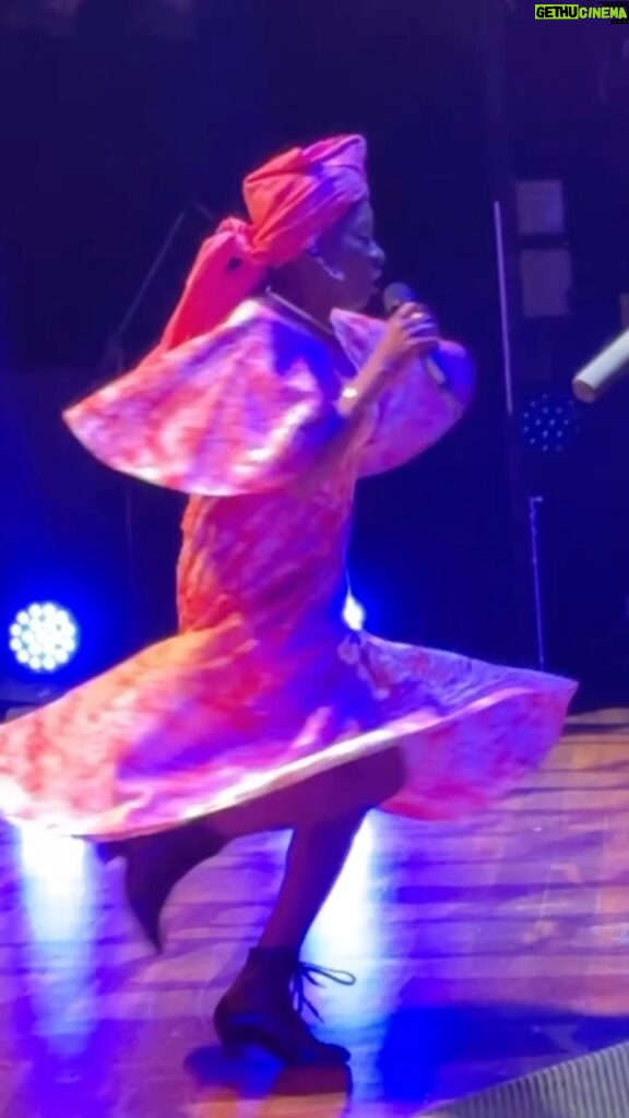 Angélique Kidjo Instagram - 💃🏾@perthfest right now tonight in Australia!💃🏾 👗 @imane_ayissi