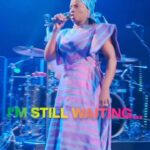Angélique Kidjo Instagram – “I’m still waiting”… for a world of compassion and understanding 🕊️
A medley of @talkingheadsofficial Crosseyed and Painless and @felakutiofficial Lady
Part of the @onairevents @royalalberthall streaming concert.
Details in bio
@gregorylouis971 @david_donatien @thierryvatonofficiel @amenviana @justwody 👗 @imane_ayissi