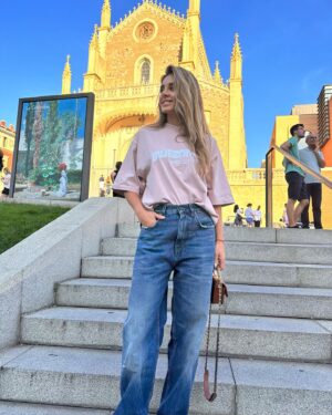 Angelika Revva Instagram - unREAL MADRID..