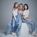 Angelika Revva Instagram - Девочки всех возрастов, пусть в ваших сердцах всегда живет Радость и Любовь🙏🏼 Этот мир начинается с нас. Давайте наполним Любовью сердца близких людей, обнимем детей, улыбнемся соседям, напишем незнакомым людям добрый комментарий, наполним кормушки для птиц…..вариантов много ☺️🫶 Сегодня особенно нужно наше проявление Любви и эта энергия в наших руках🤍🤍🤍 распространяйте Любовь, с Праздником нас!! 🥳🤍