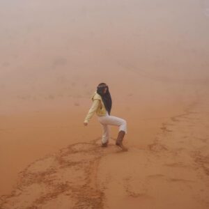 Angelina Danilova Instagram - Soaking my feet in the sand.👣