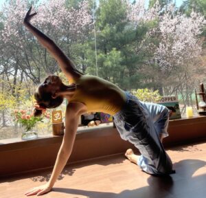 Angelina Danilova Instagram - She said: healthy mind = healthy body. 
If you know me, you know yoga has been my joy, love and a teacher for something around 7 years.
First I discovered a path, then I began a journey. An uneasy road towards the unconditional love of a given body, open heart, powerful vulnerability and the divine. A way to harmony and balance. ☯️ 
Everyday I wake up and I am grateful.
Grateful to be able to breathe, move and experience all the things that life brings.