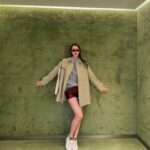 Angelina Danilova Instagram - 청담에 리모델링된 구찌 플래그십 스토어를 방문한 건 정말 즐거운 경험이었습니다. 🍒 고급스러운 인테리어와 이태리 가구들과 예술 작품들이 정말 매력적였어요. 사바토 데 사르노의 2024 S/S 컬렉션을 입어보는 것은 호화로움과 세련미 속으로 빠져든 듯한 기분을 선사했어요 잊지 못할 경험이었습니다. Visiting the revamped Gucci flagship in Cheongdam was truly a treat for the senses. From the refined interiors to the exquisite Italian furnishings, every corner exuded elegance. The specially curated artworks added an extra layer of charm. Trying on pieces from the Gucci 2024 S/S collection felt like stepping into a world of luxury and sophistication, making it an unforgettable experience. Thank you for the hospitality @gucci #gucciSS24 #구찌청담플래그십 #guccijackie
