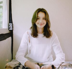Angelina Danilova Instagram - She said: healthy mind = healthy body. 
If you know me, you know yoga has been my joy, love and a teacher for something around 7 years.
First I discovered a path, then I began a journey. An uneasy road towards the unconditional love of a given body, open heart, powerful vulnerability and the divine. A way to harmony and balance. ☯️ 
Everyday I wake up and I am grateful.
Grateful to be able to breathe, move and experience all the things that life brings.