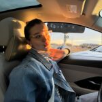 Angelina Danilova Instagram - attracting the Sun, not chasing.. ;) 🐣