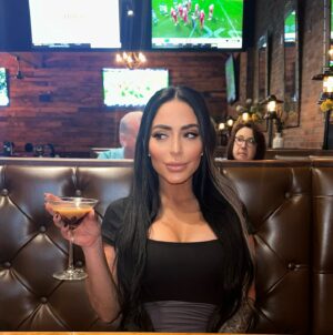Angelina Pivarnick Instagram - God knows all. ❤️