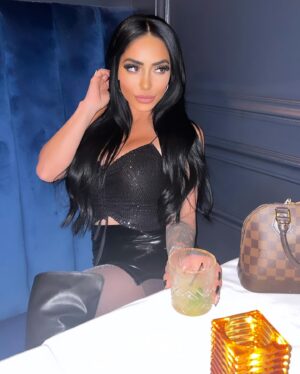 Angelina Pivarnick Instagram - Sei less and do more no matter the circumstances 😇😍. Best night ever 😛 #feelinggood #unbreakable